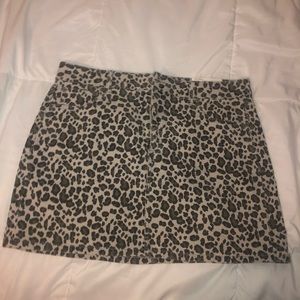 NWT American Eagle High Rise Leopard Print Skirt